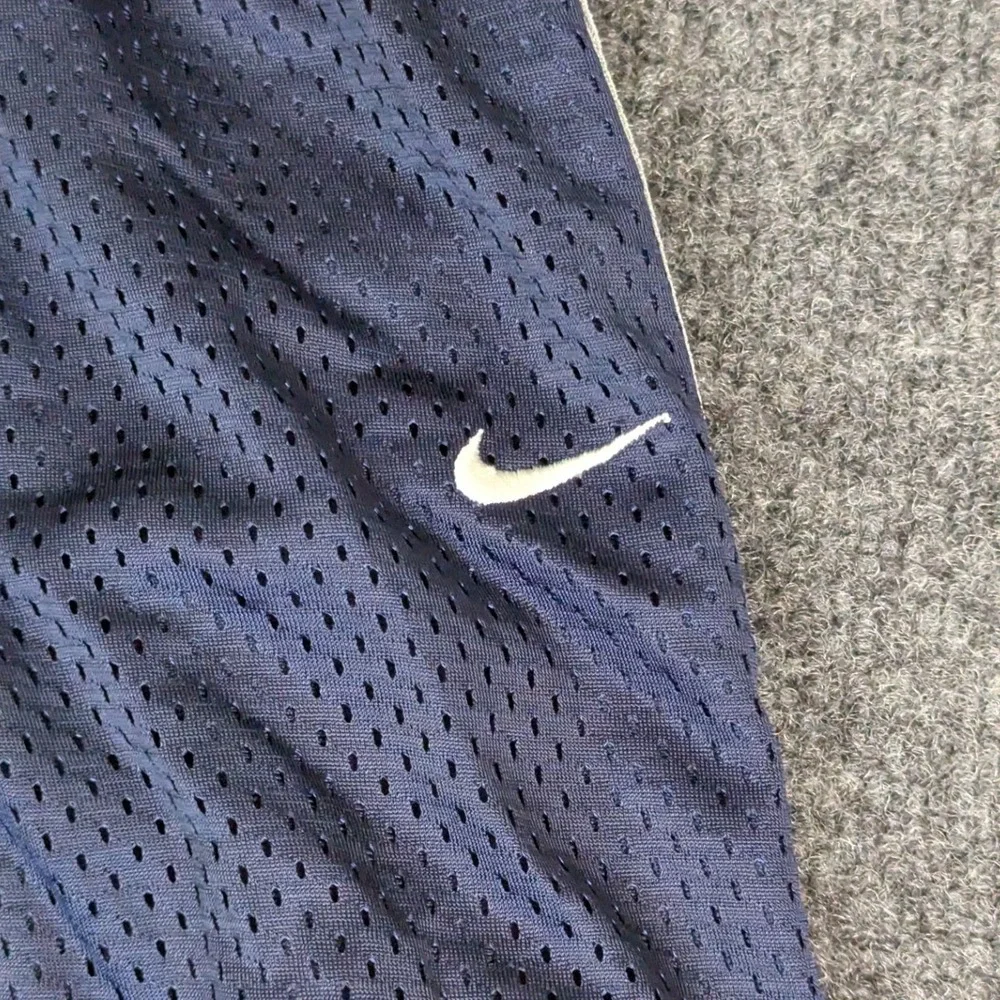 Nike mesh track